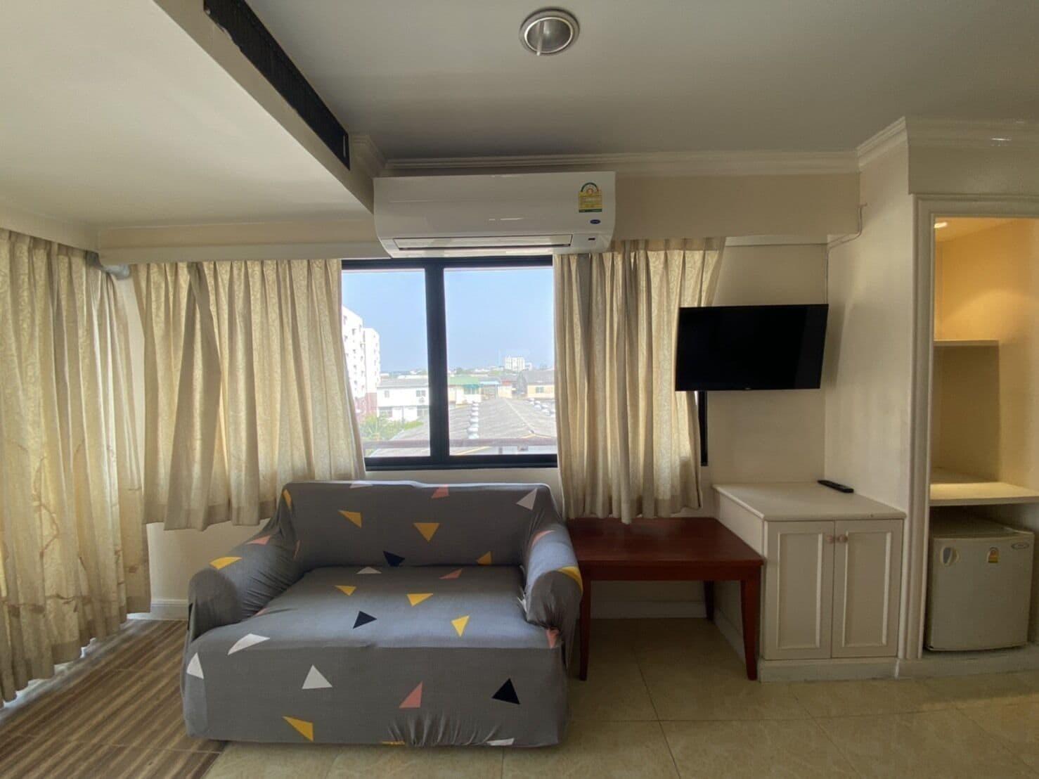 Jumbotel Hotel Bangkok Exteriör bild